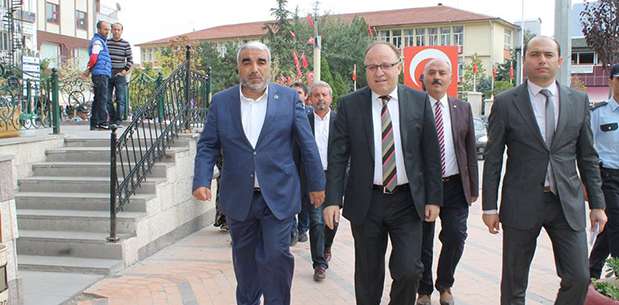 Vali Tutulmaz Emirdağ’da