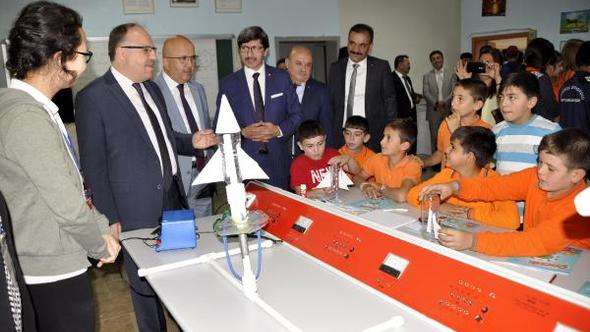 Afyonkarahisar’da TÜBİTAK Bilim Şenliği