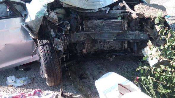 Dinar’da kaza: Aynı aileden 3 kişi öldü, 1 yaralı