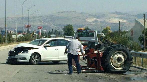 Dinar’da kaza: 2 yaralı
