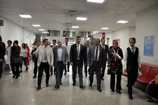 Afyonkarahisar’da yolcu otobüsü, refüjdeki kanala devrildi: 7 ölü, 28 yaralı (3)
