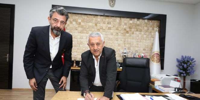 BİR ŞEHİR TAKIMINA SAHİP ÇIKIYOR