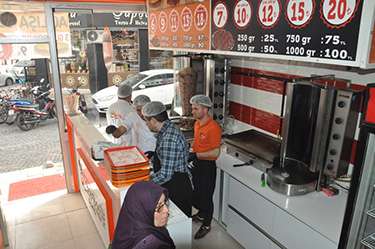 Bol bol dönerde kampanya et döner beş lira